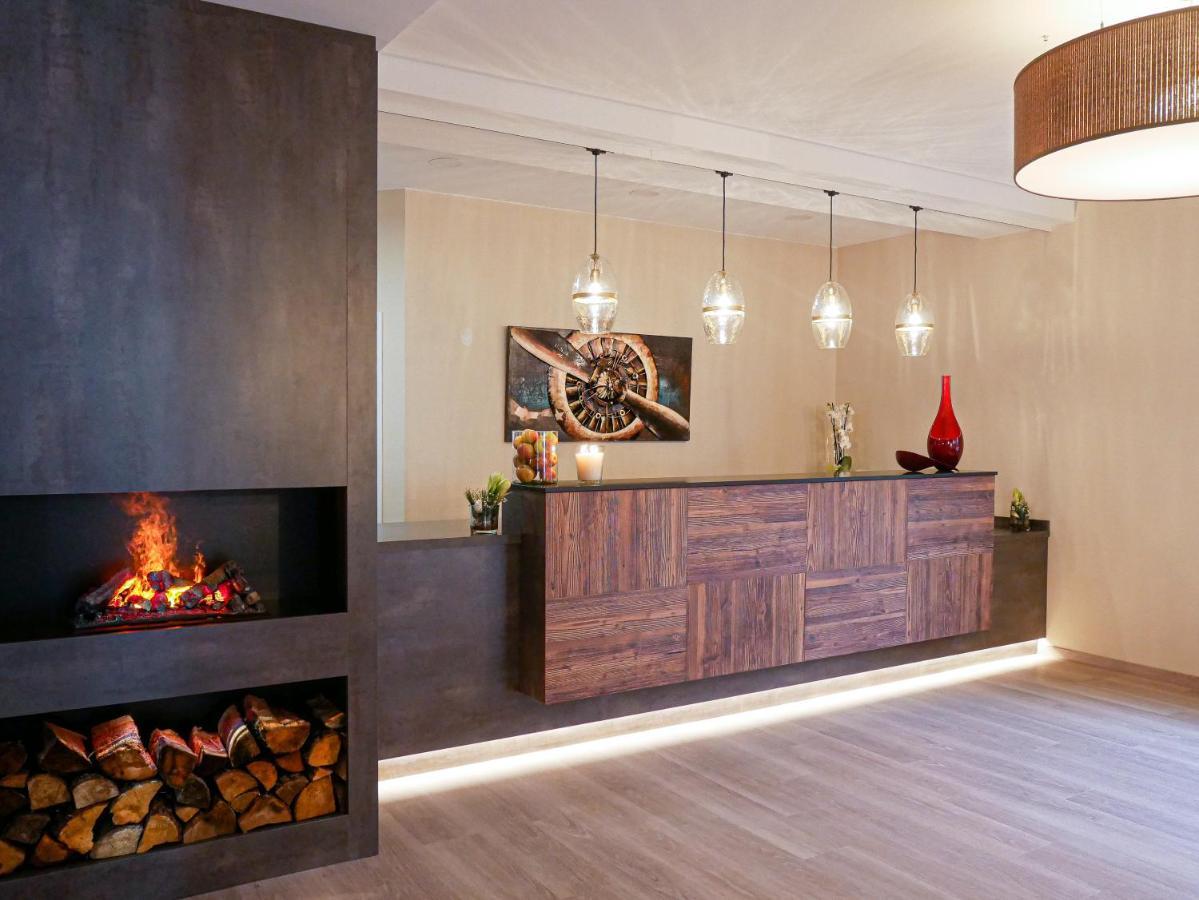 לנדסטול Tdyhomes Hotel מראה חיצוני תמונה